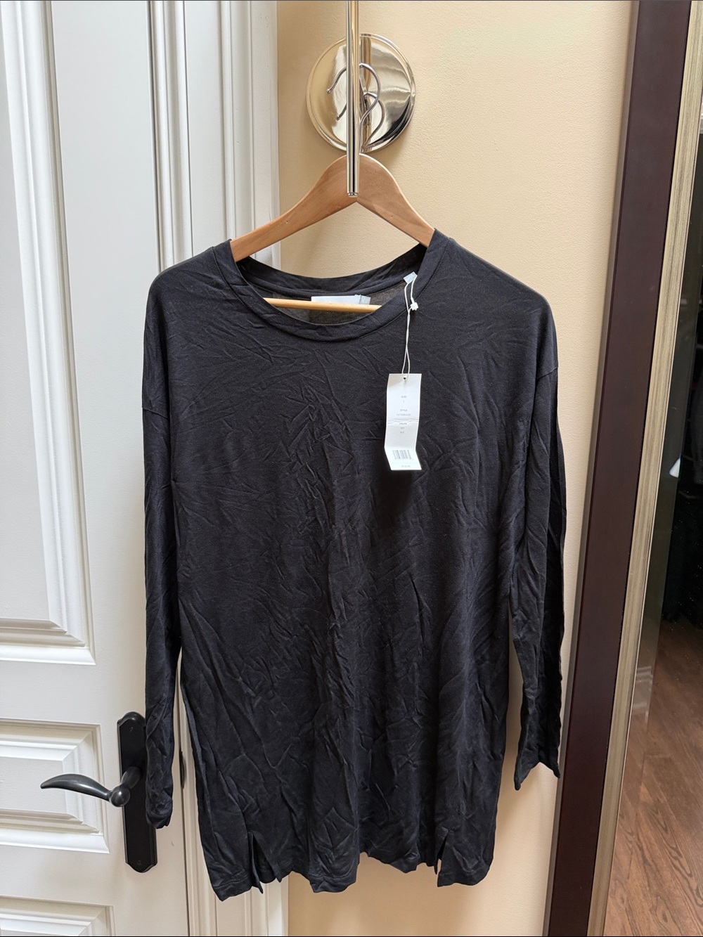 Vince Black Long-Sleeve Crewneck Tunic